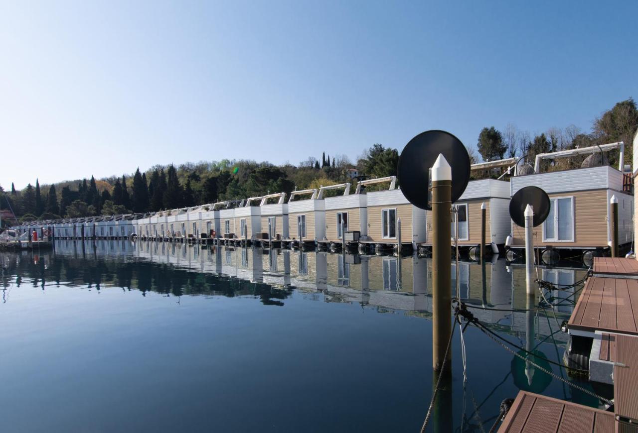 شقة Eldamar Floating House بورتوروز المظهر الخارجي الصورة